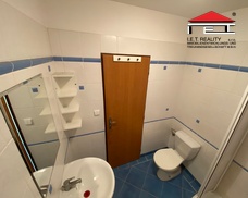 C16A318B-E0F1-4DEF-8C1E-954DE09C0828