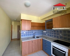 1D56935E-C4BF-4D6E-A011-E9C4982D36C6