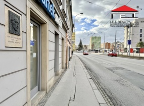 Pronájem obchodního prostoru na rušné ulici (84,9 m²)