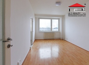 Pronájem bytu 40 m², 1+1 + komora + sklep
