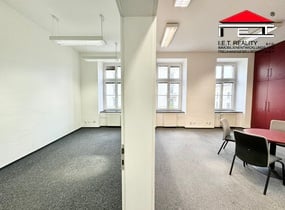 Šilingrovo náměstí- pronájem kancelářských prostor  (209 m²)
