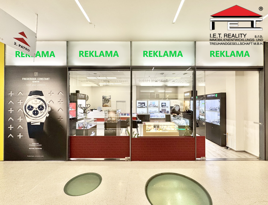 Pronájem prostor v přízemí frekventovaného obchodního centra (64,5 m²)