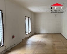 20250519_080144789_iOS