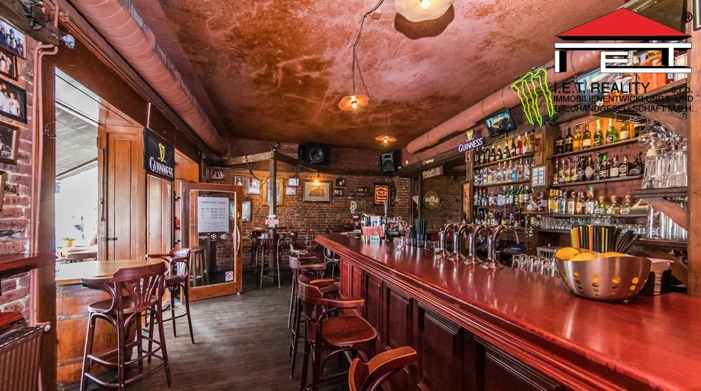 A8894B16-AC3C-4263-BF54-1DF724270B73