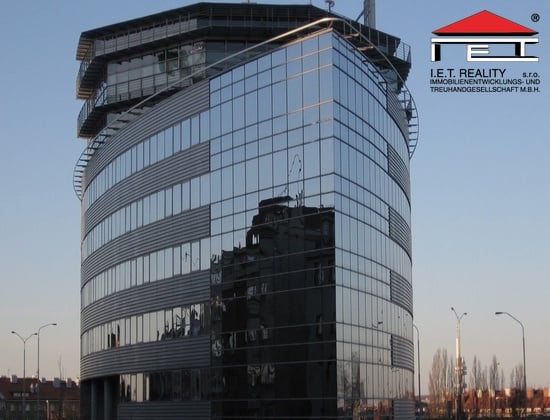 Pronájem kanceláře 303 m², Praha - Nusle