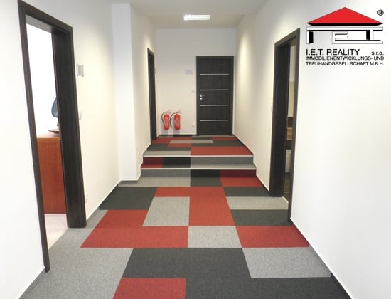 K pronájmu nabízíme reprezentativní kanceláře o velikosti 16 - 82 m2 na Praze 5