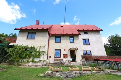 Prodej rodinného nebo bytového domu v Krnově na Ježníku, Ev.č.: 00130