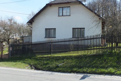 Prodej chalupy k celoročnímu užívání v obci Býkov- Láryšov, Ev.č.: 00140