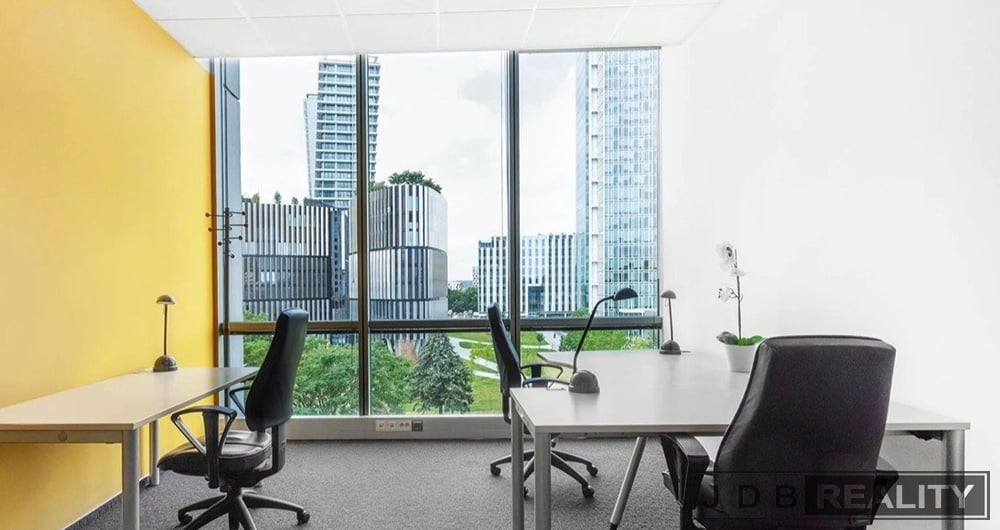 Pronájem kanceláře 10 m², Empiria Tower, Praha 4