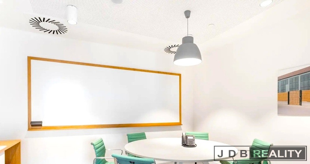 Pronájem kanceláře 20 m², Albatros, Praha 1