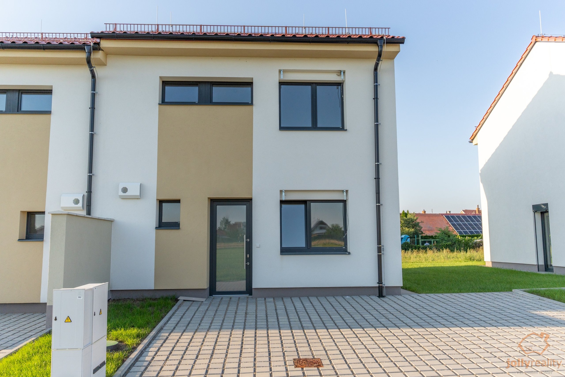 Prodej pasivního rodinného domu 5+kk, pozemek 429 m² - Kobylnice, okr. Brno - venkov