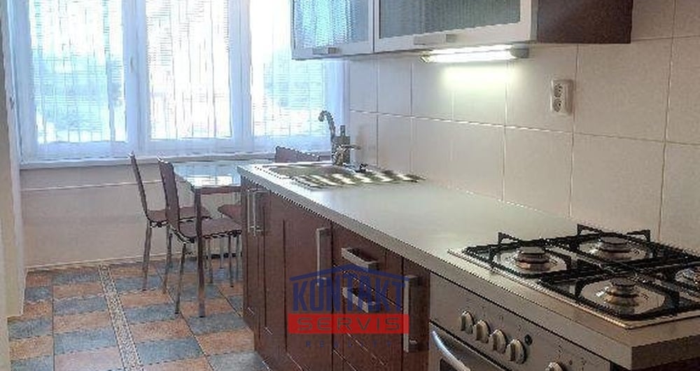 Pronájem prostorného bytu 2+1 , ulice Dobrovodská České Budějovice