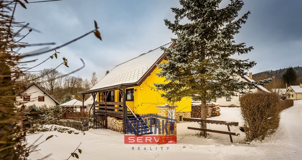 Nabízíme k prodeji chalupu s pozemkem u Lipenského jezera - Slupečná, Lipno nad Vltavou.