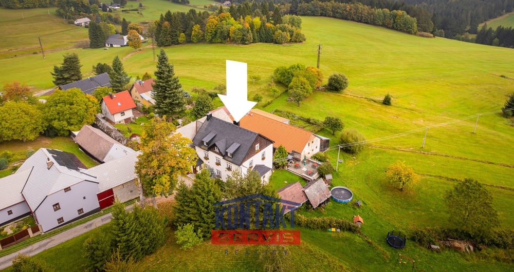 Prodej prosperujícího penzionu s restaurací a prostorné chaty v srdci Šumavy – Kůsov u Stach