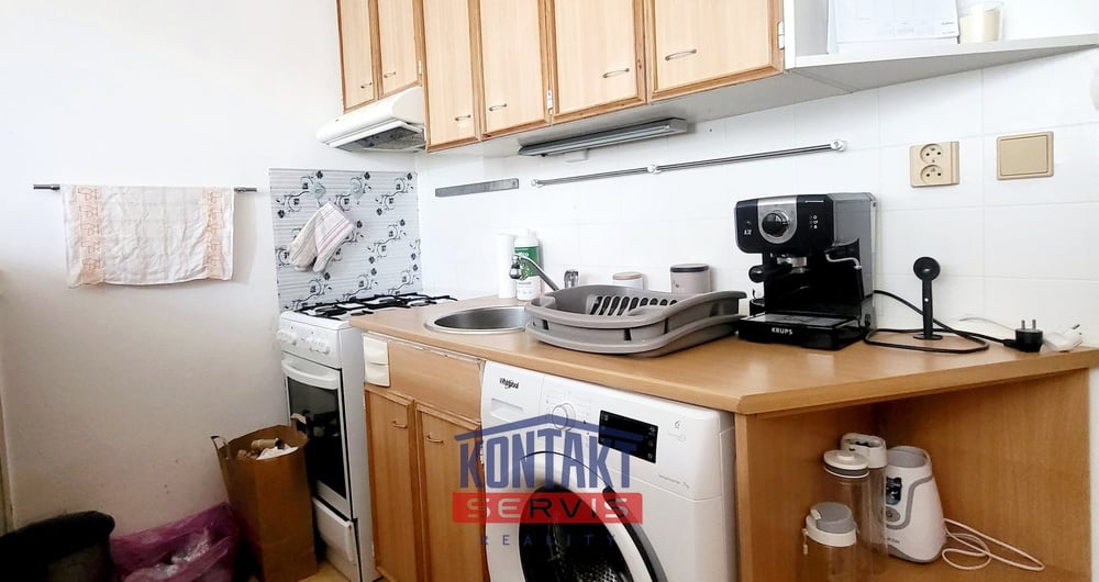 Pronájem bytu 1+1 s balkónem v ulici J. Buděšínského - České Budějovice