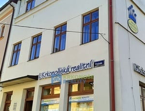 Pronájem kanceláře, 27 m² - Trutnov - Vnitřní Město, Pražská 88, centrum města
