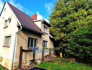 Prodej rodinného domu se zahradou - Úpice.