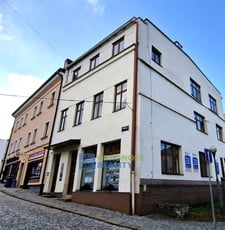 Pronájem zděného bytu 1+kk (cca 56 m2) v centru města 100 m od Krakonošova náměstí, Trutnov - Vnitřní Město.