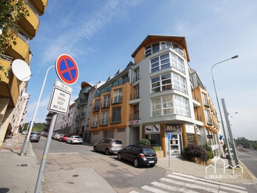 Pronájem bytu 1+kk, 36m2, Praha 8 - Kobylisy