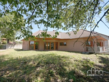 Prodej rodinného domu 266m² - Tehov