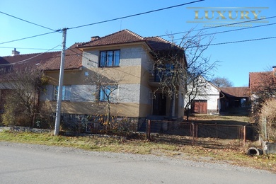 Prodej rozsáhlé nemovitosti s rodinným domem - Kuřimské Jestřabí, 2136 m2, Ev.č.: 00032