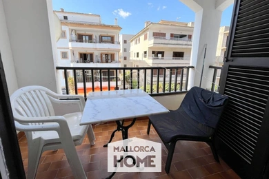 PRODEJ. Praktický apartmán 3+1 s balkónem. 150m od pláže. Cala Millor, Mallorca, Ev.č.: BS45679