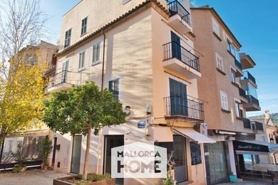 PRODEJ. Celý dům s bytovými a komerčnímy prostory přímo u moře. Port d'Andratx. Mallorca, Ev.č.: LF0333