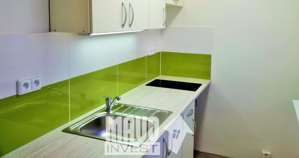 Pronájem 1+KK/L/Komora, u metra Budějovická