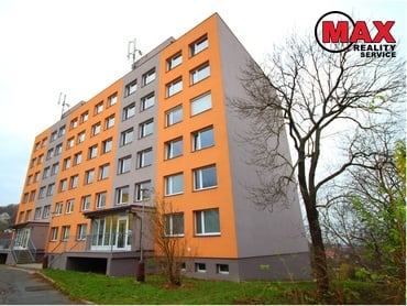 Pronájem bytu 2+kk 43 m², Dolní náměstí ul., Odolena Voda (Praha-východ)