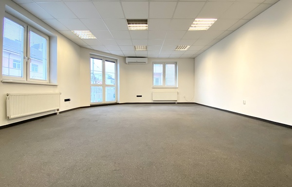 Pronájem Kanceláře, 104 m²