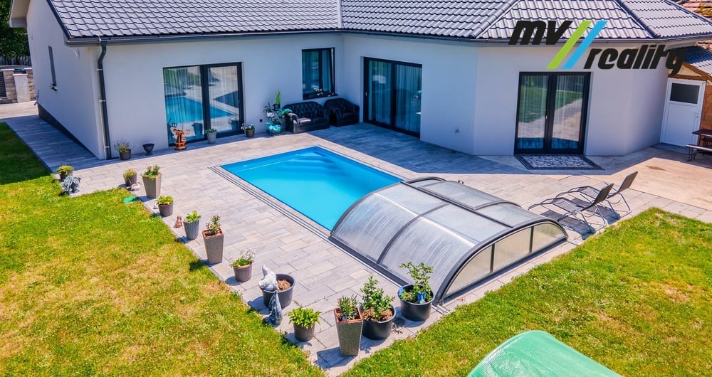 Chotouň - Chrášťany - Prodej rodinného domu (210 m²) s pozemkem (913 m2)