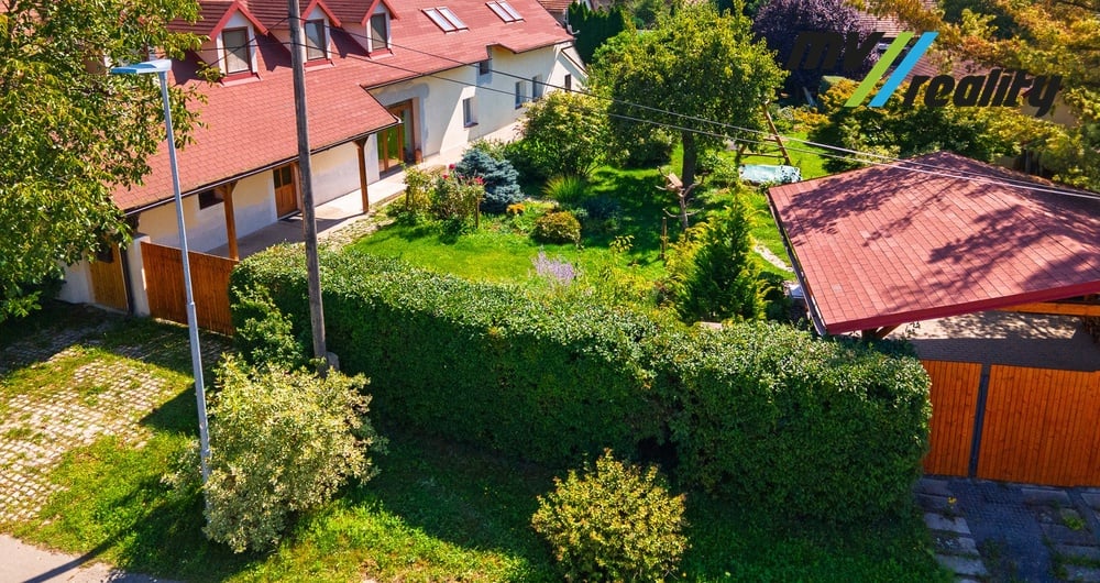 Milovice - Benátecká Vrutice, prodej rodinného domu 5+1 na pozemku o celkové výměře 1113 m2.