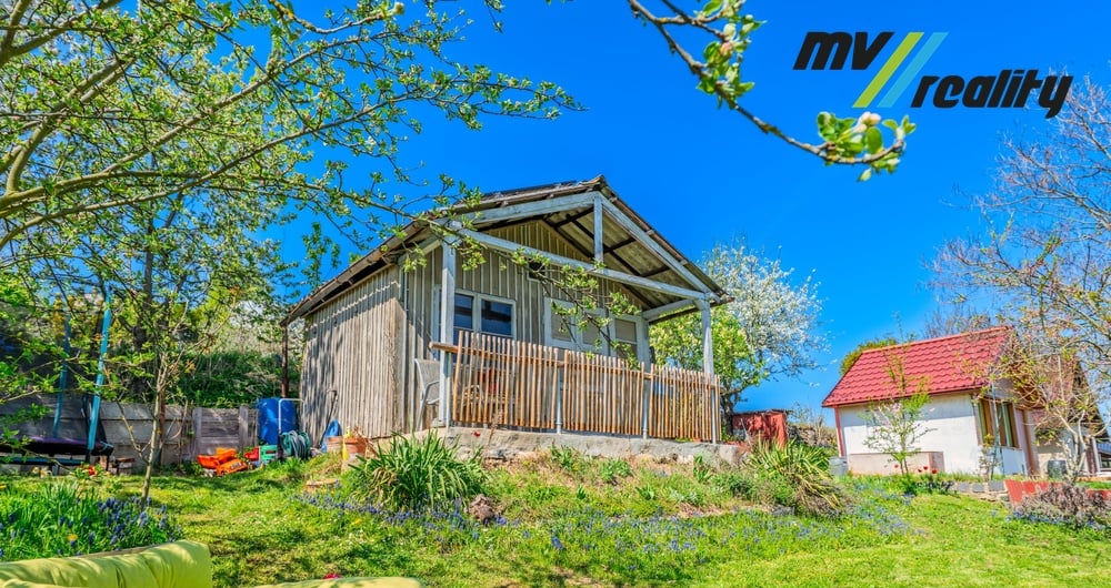 Kralupy nad Vltavou - Mikovice, pronájem chaty 18m2 na pozemku 475 m²