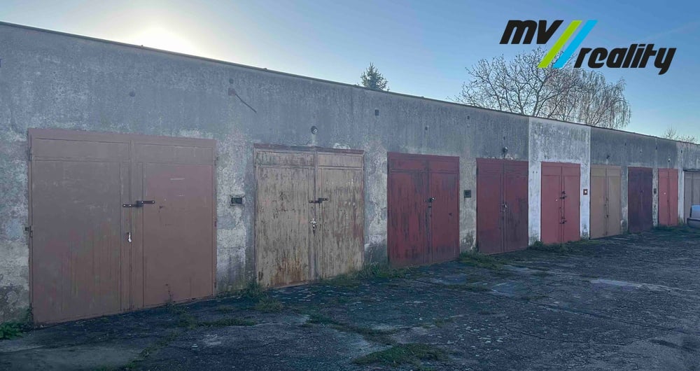 Milovice - prodej garáže 21 m², Milovice
