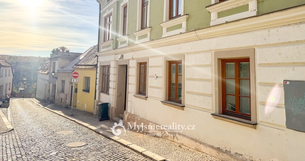 Prodej bytu v historické části města, 2+1, 52 m², Znojmo, ul. U brány