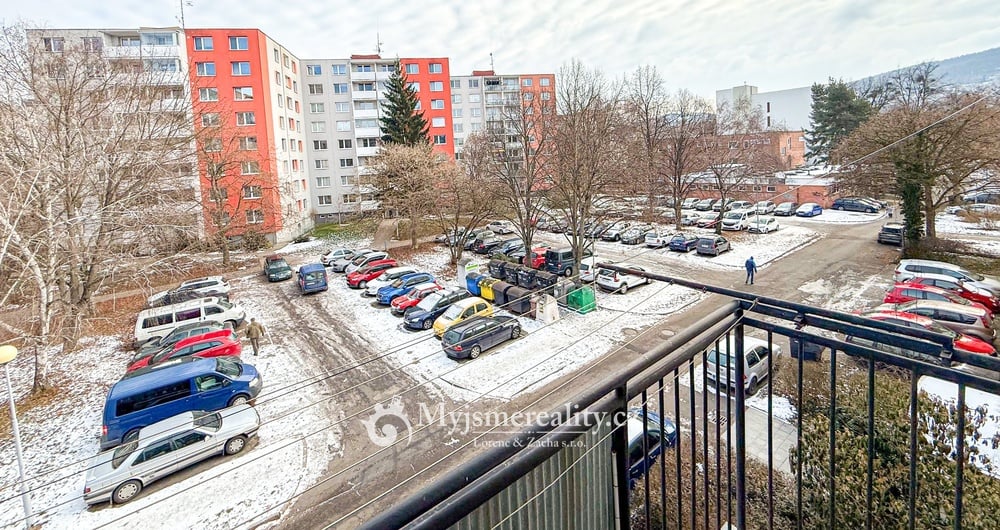 Pronájem cihlového bytu s balkonem 4+1 95 m², Zlín - Kúty