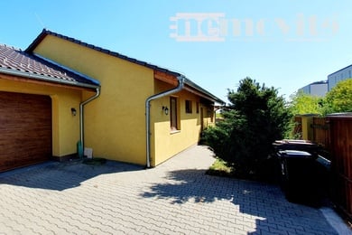 Prodej rodinné domy, 198 m² - Jesenice, Ev.č.: 02302