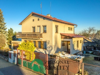 Prodej, Rodinné domy, 1497 m² - Praha - Dolní Počernice