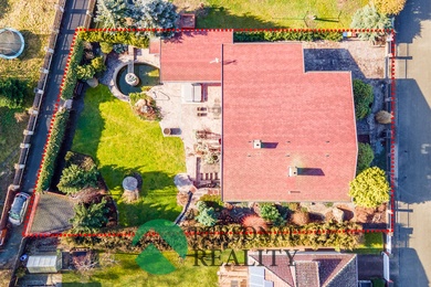 Prodej rodinného domu 5+kk  181 m2 se zahradou 708 m2 okr. Pardubice, obec Břehy, Ev.č.: 01217