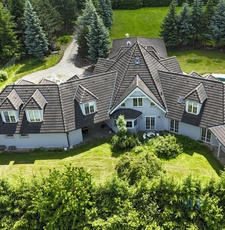 Babice u Říčan | Praha-východ - Reprezentativní rezidenční vila s wellness zázemím a pozemkem 7 038 m² -