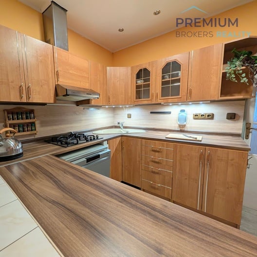 Prodej bytu 4+1 76 m² s garáží