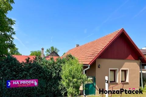 Prodej rodinného domu Svídnice Dymokury realitní makléř v Praze, realitní kancelář16