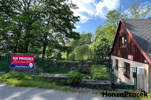Prodej rodinného domu Hejnice Honza Ptáček realitní makléř v Praze - exterier3