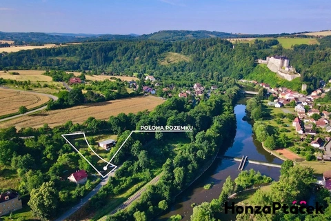 Prodej pozemku s povolením, Český Šternberk Honza Ptáček realitní makléř v Praze - exterie