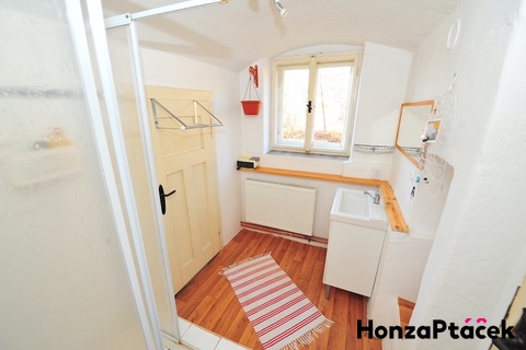 Prodej rodinného domu Hejnice Honza Ptáček realitní makléř v Praze16