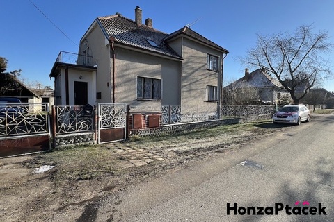 Prodej rodinného domu Městec Králové, Nymburk, Praha realitní makléř v Praze, realitní kance