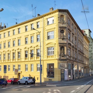 Prodej obchodního prostoru - prodejny kávy s pražírnou, ul. Milady Horákové, Brno-střed, CP 43,4 m2, sociální zázemí.