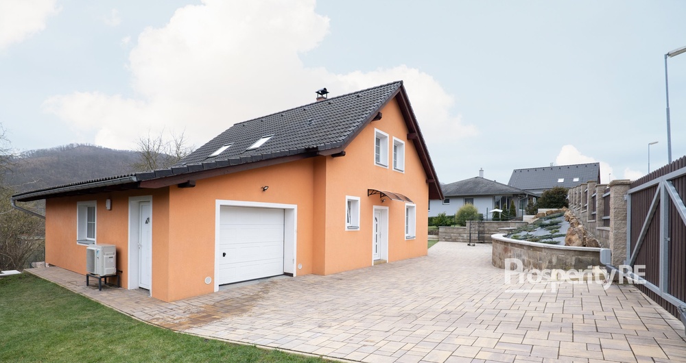 Prodej rodinného domu v Povrlech mezi Děčínem a Ústím nad Labem