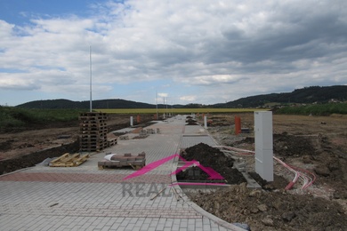 Prodej stavebního pozemku Tišnov, nová ulice, Ev.č.: 00125