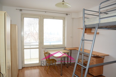Prodej pěkného cihlového bytu 1+kk v OV s balkonem, Kuřim, 28 m2, Ev.č.: 00065